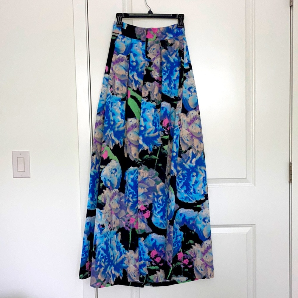 Formal dressing skirt / Ball gown, 46" long, Size Small